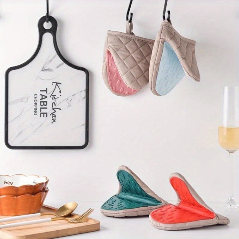 1PC Fish Shaped Silicone Anti  - Oven Mitt Silicone review and price